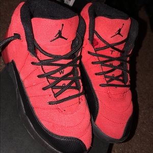 Red and black retro 12